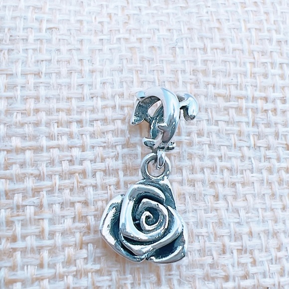 Rose in Full Bloom Dangle Charm S925 Sterling Silver Charm For Bracelet Necklace - Picture 1 of 3